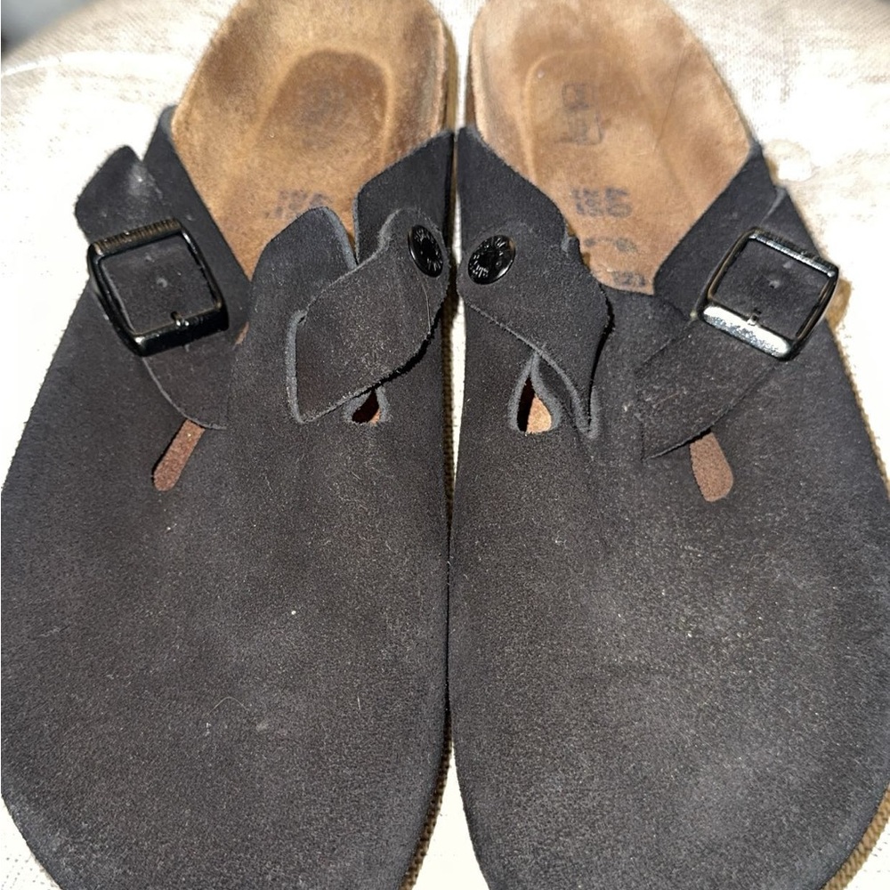 BIRKENSTOCK CLOGS 🖤